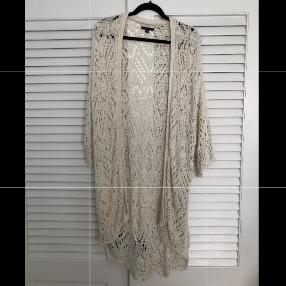 American eagle crochet kimono/cardigan size M
